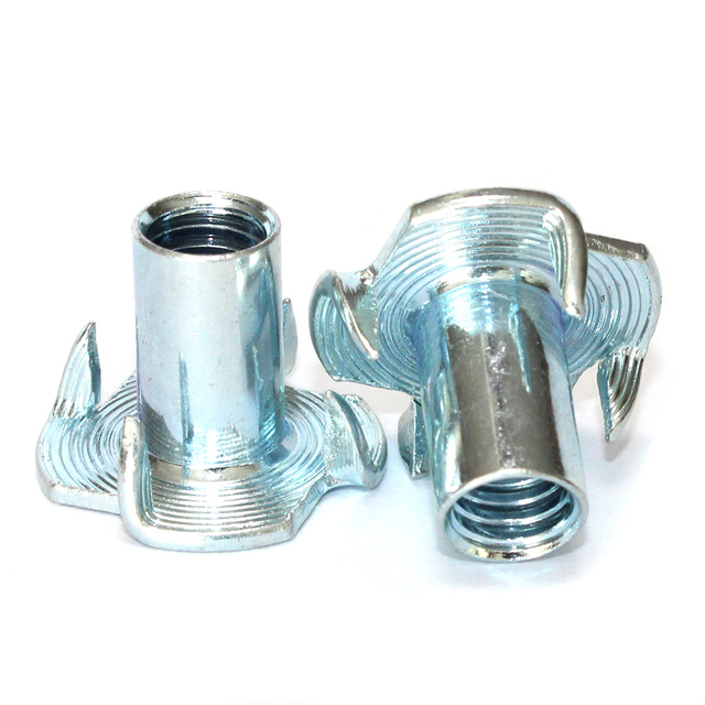 M10 TEE -NUT